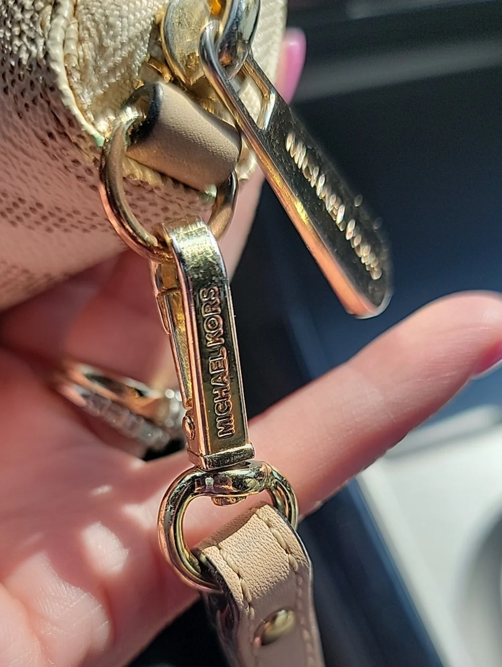 Michael Kors Jet Set Signature Logo Continental Wallet In Vanilla